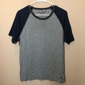 American Eagle Short Sleeve Baseball Tee - M